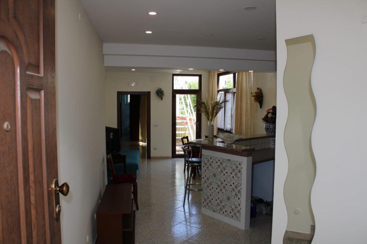 Casa Angelina Villa Termini ภายนอก รูปภาพ