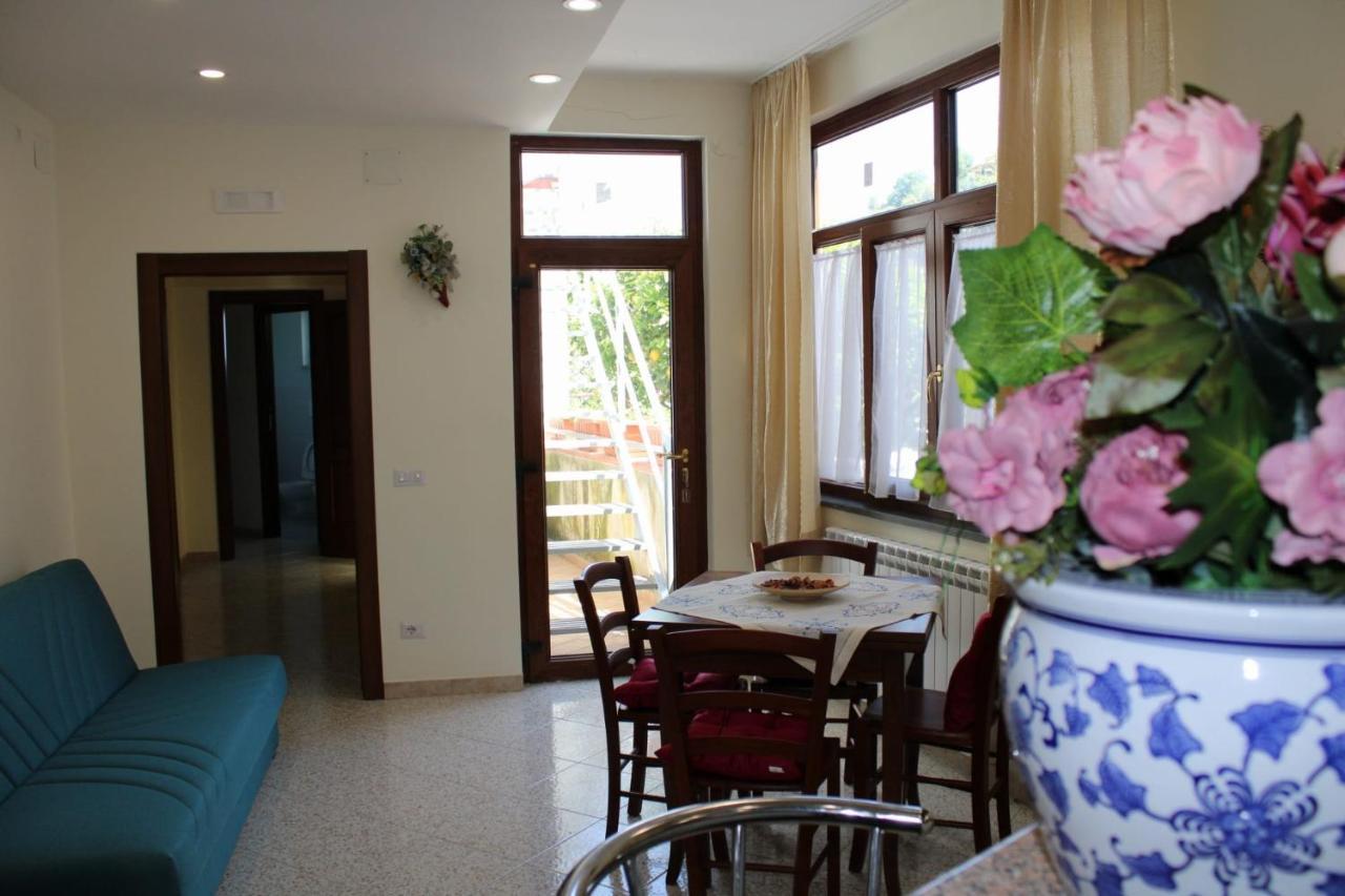 Casa Angelina Villa Termini ภายนอก รูปภาพ