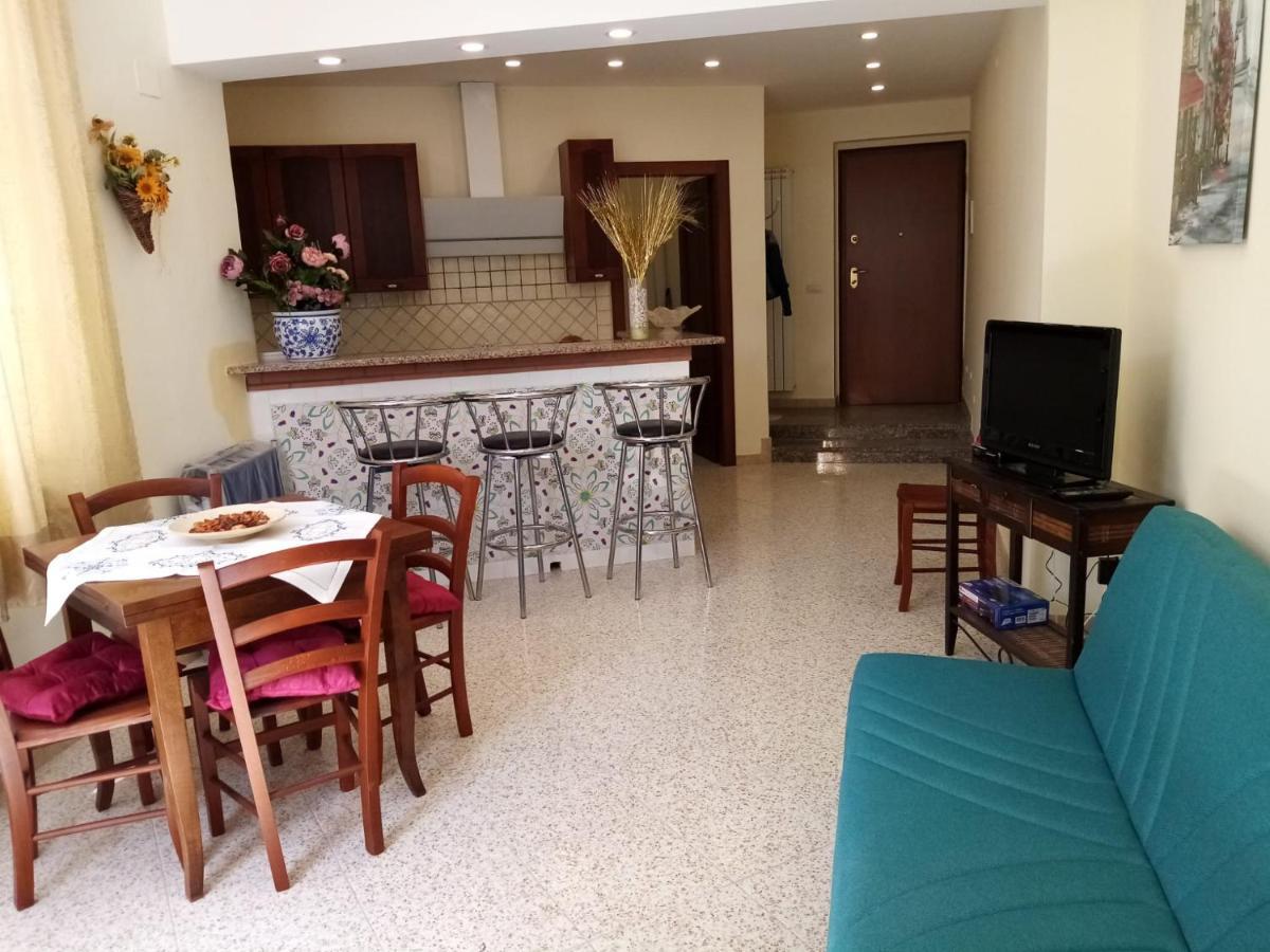 Casa Angelina Villa Termini ภายนอก รูปภาพ